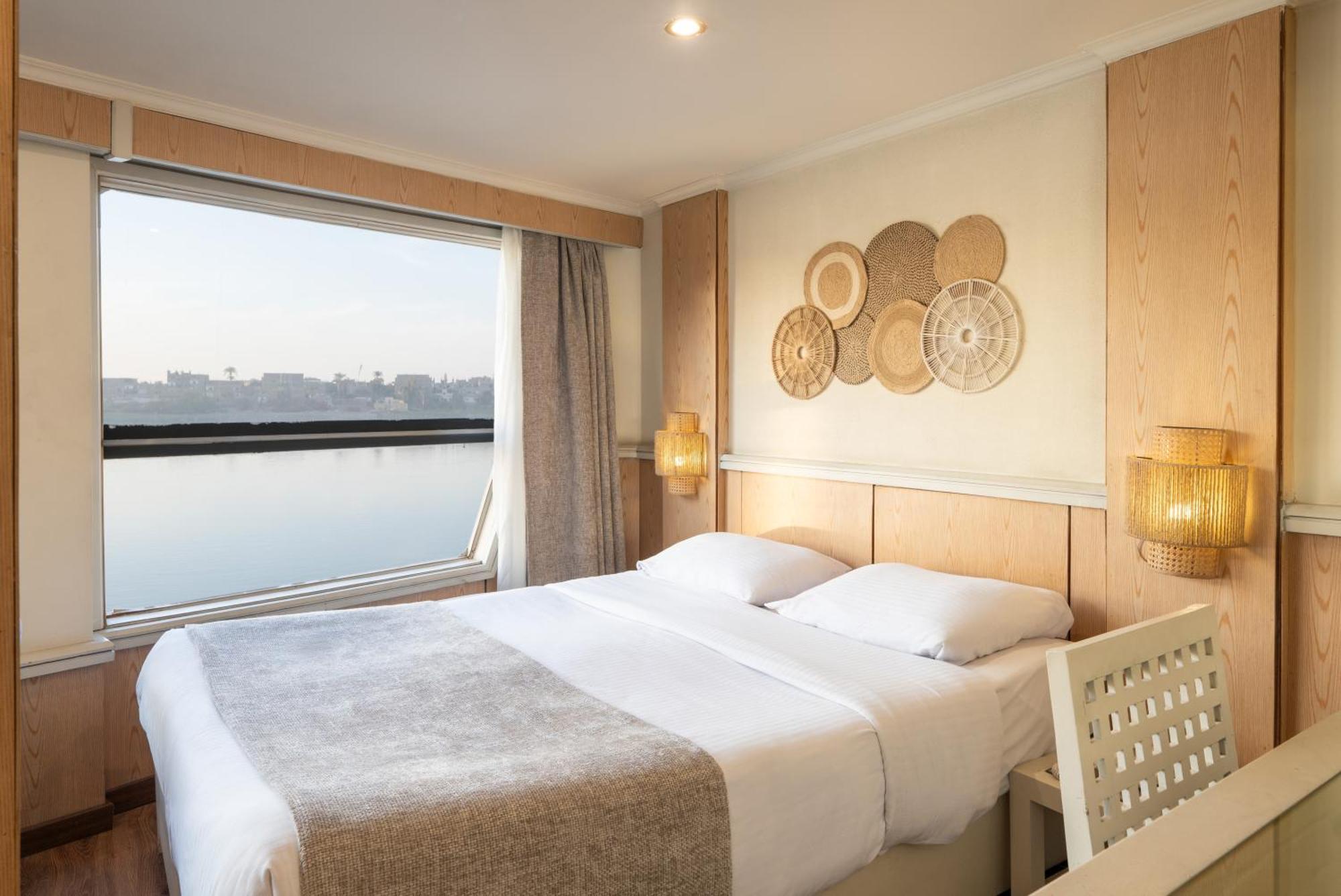Hotel Magic I Nile Cruise Deluxe Boat The Scheduled Departure Is On Saturday For A 7-Day Nile Cruise Luxor Exterior foto